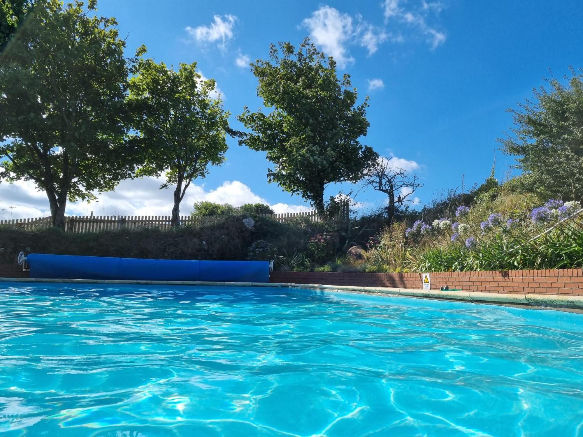 Sandpiper Cottage: Cosy Home Near The Beach วูลาโคมบ์ ภายนอก รูปภาพ