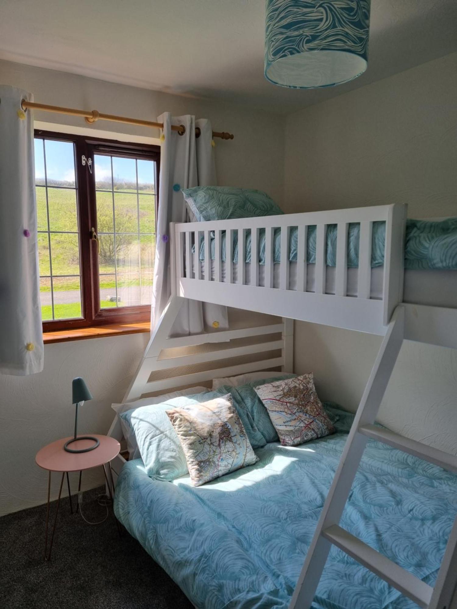 Sandpiper Cottage: Cosy Home Near The Beach วูลาโคมบ์ ภายนอก รูปภาพ