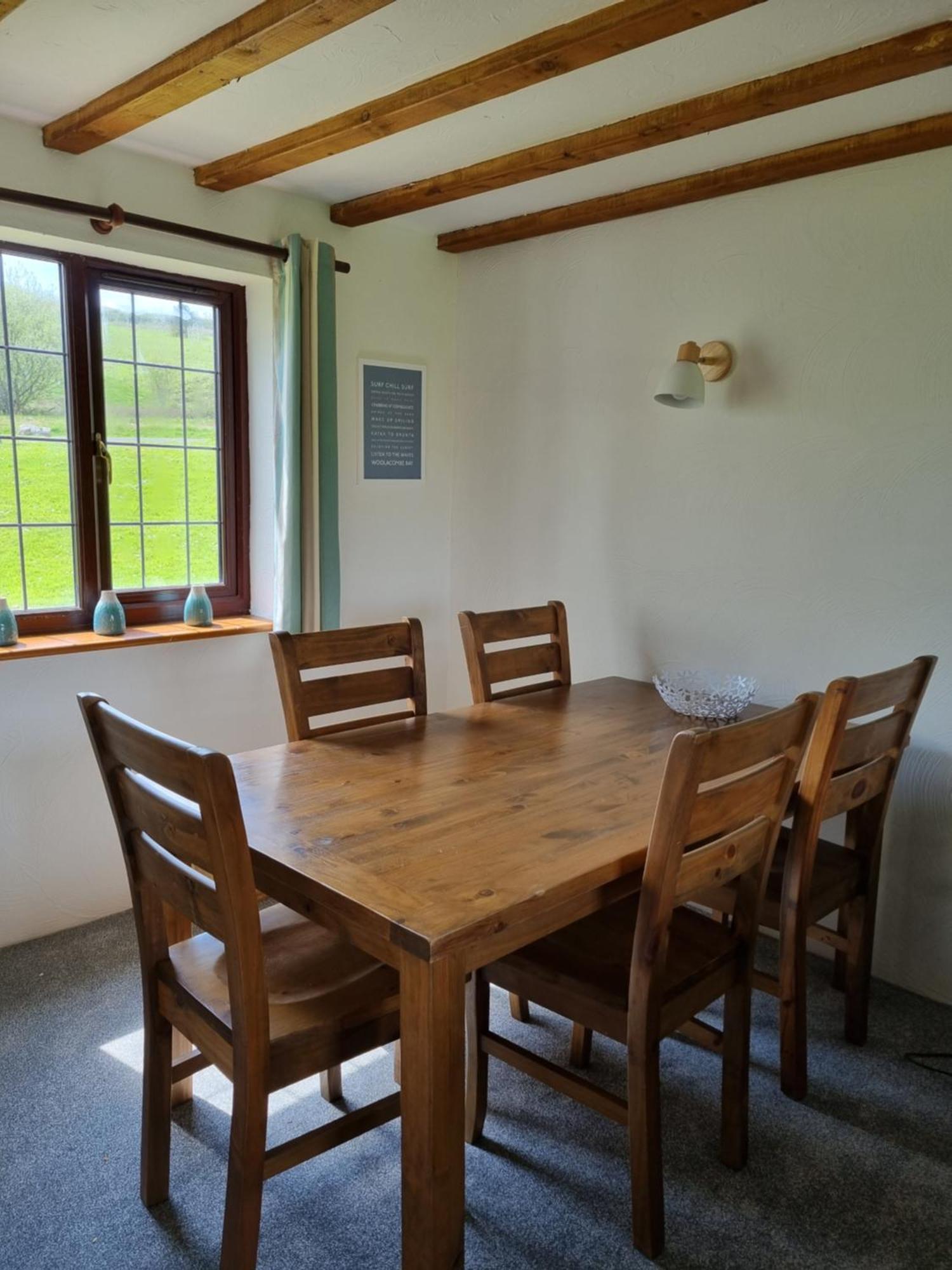 Sandpiper Cottage: Cosy Home Near The Beach วูลาโคมบ์ ภายนอก รูปภาพ